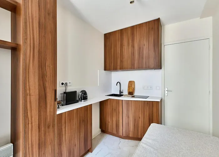 Sunny 19 Metro 7 아파트 *